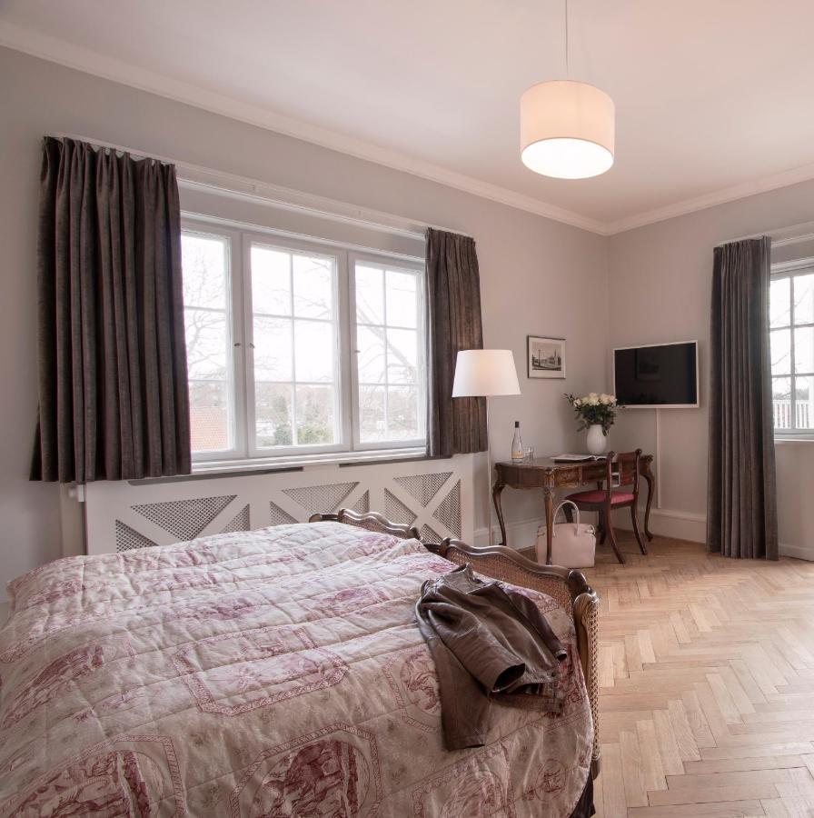 Petit Double Main Queen-size,1039209946:JPEG