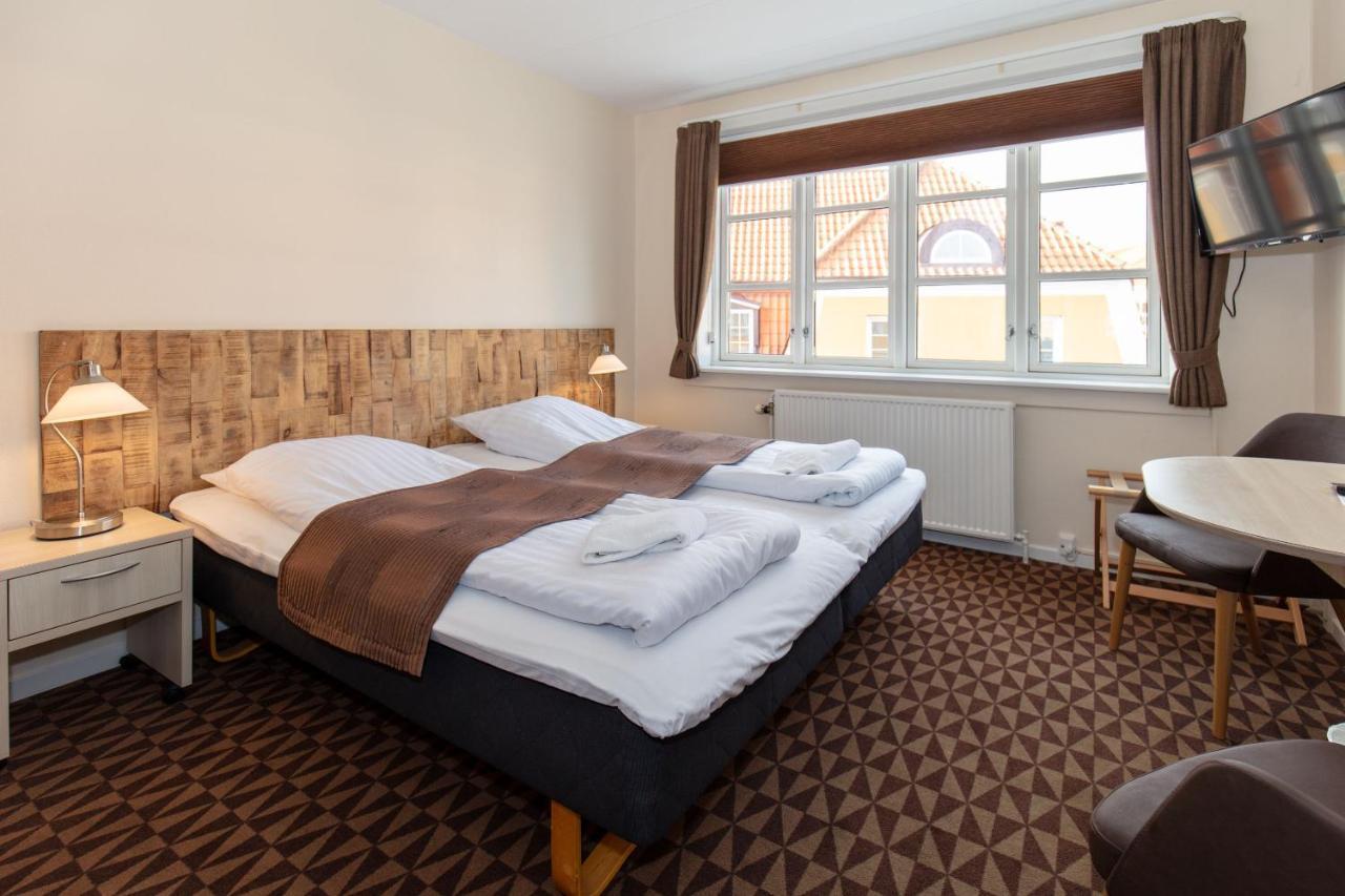 Standard Double Room,1128914643:JPEG