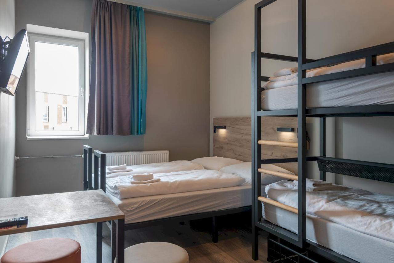 Quadruple Room,1419626658:JPEG