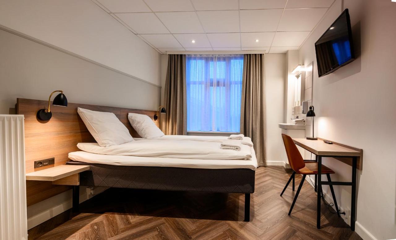 Economy Double Room with Shared Bathroom,1587495059:JPEG