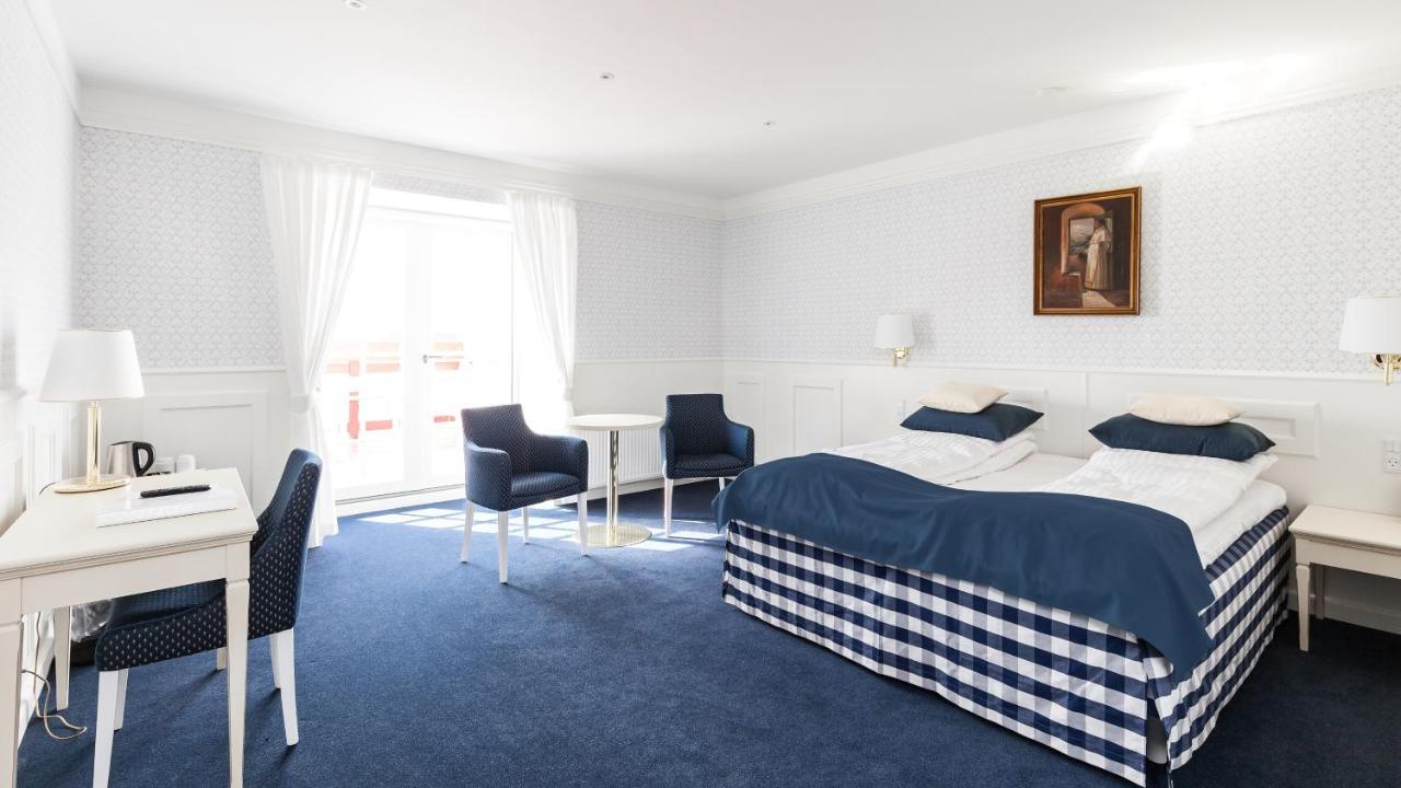 Deluxe Double Room with Balcony,1322332444:JPEG