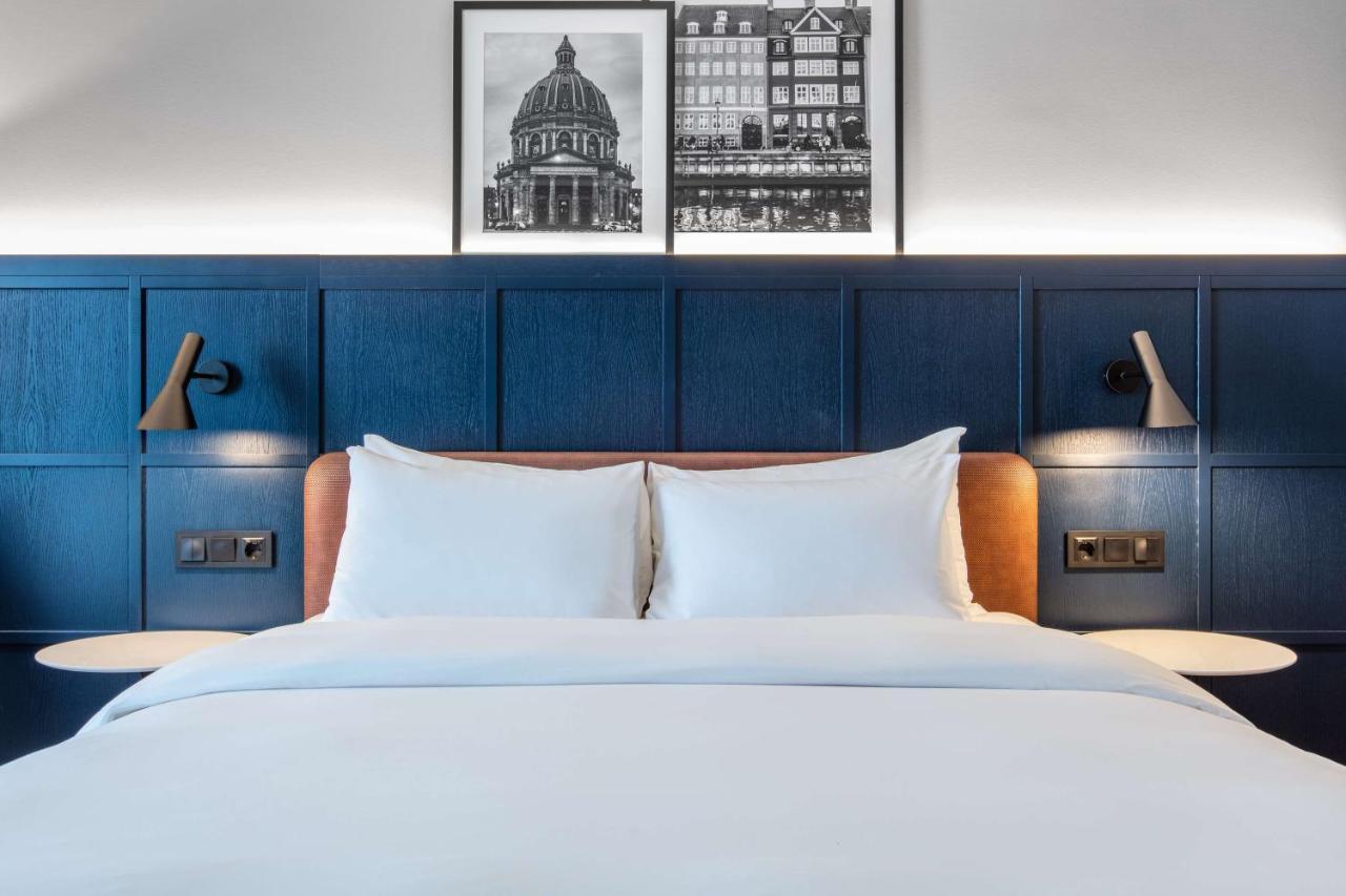 Superior Room with Panoramic City View,1398948023:JPEG