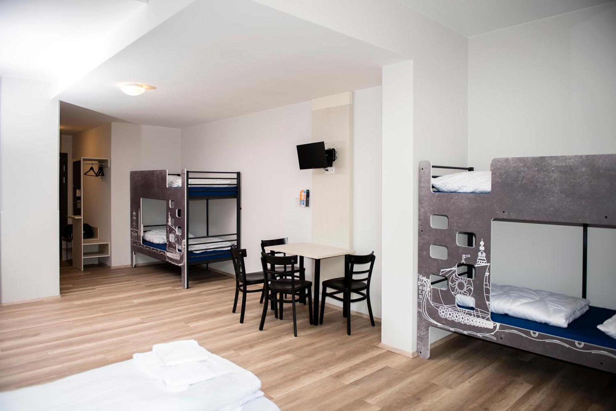 Bed in 6-Bed Dormitory Room,1448147014:JPEG