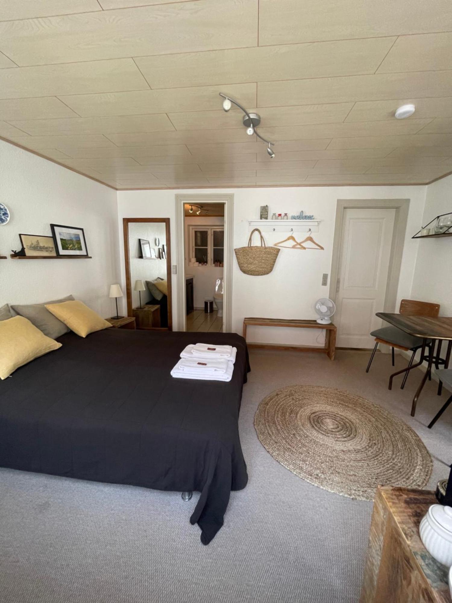 Double Room Private Bathroom