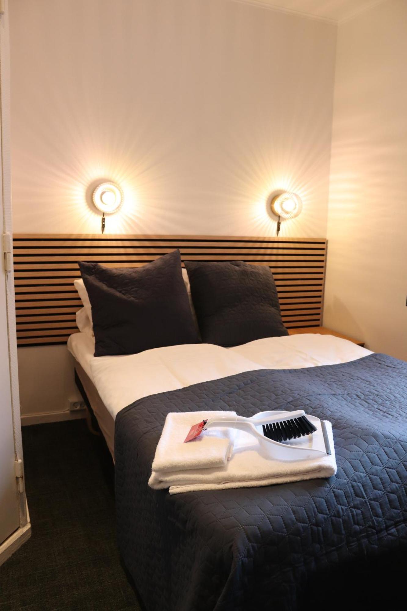 Small Twin Room