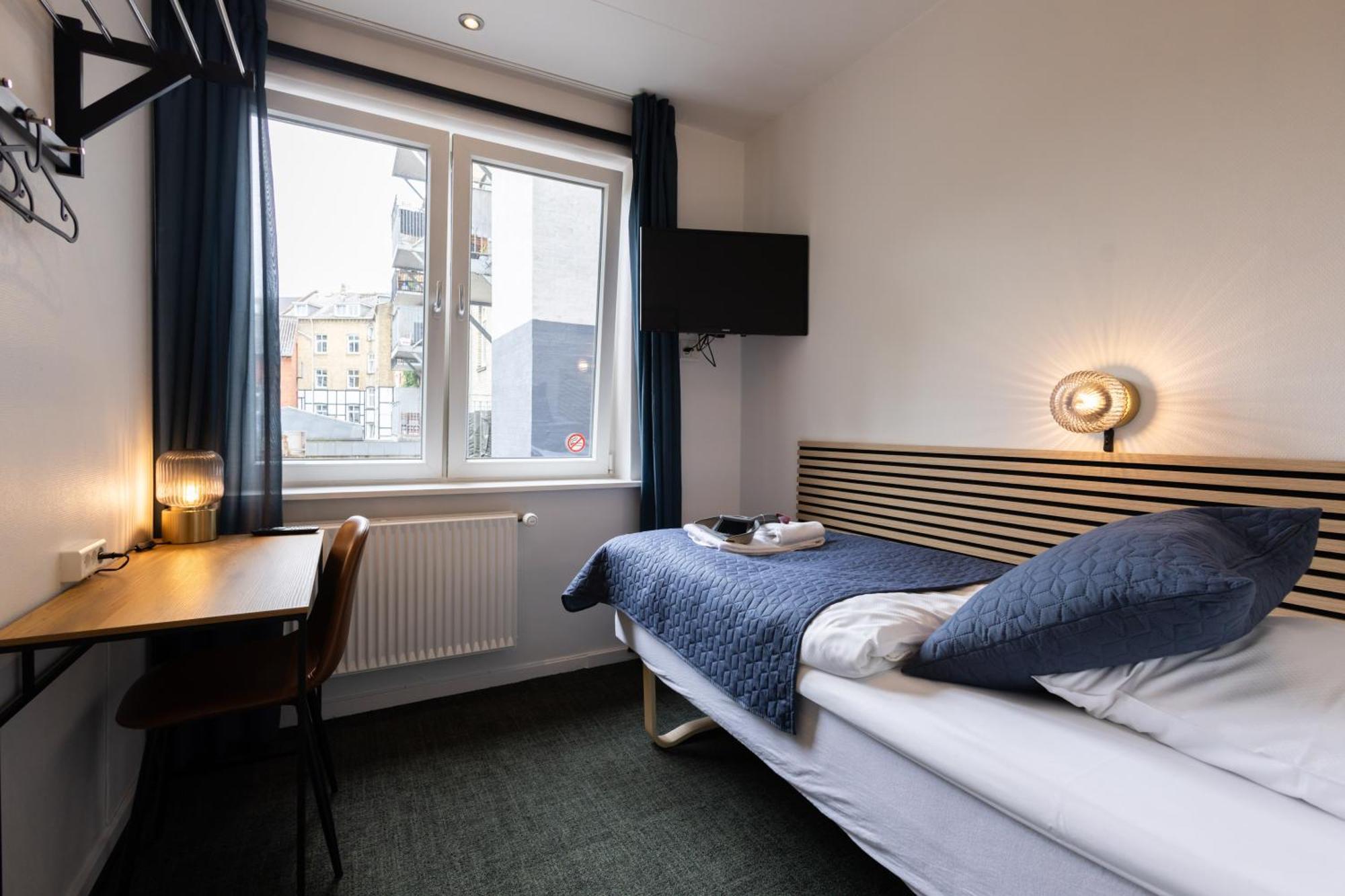 Small Single Room