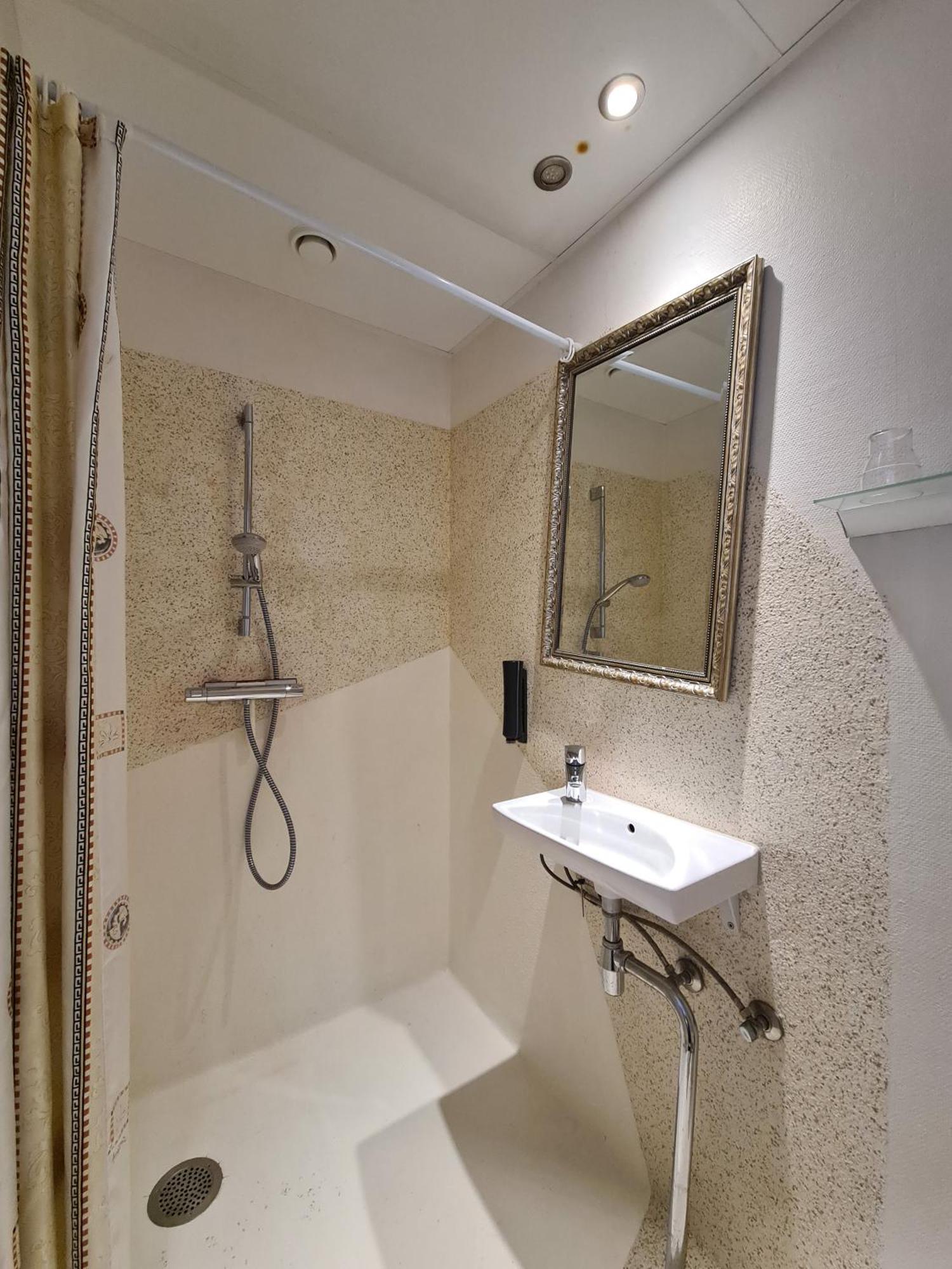 Small Twin Room