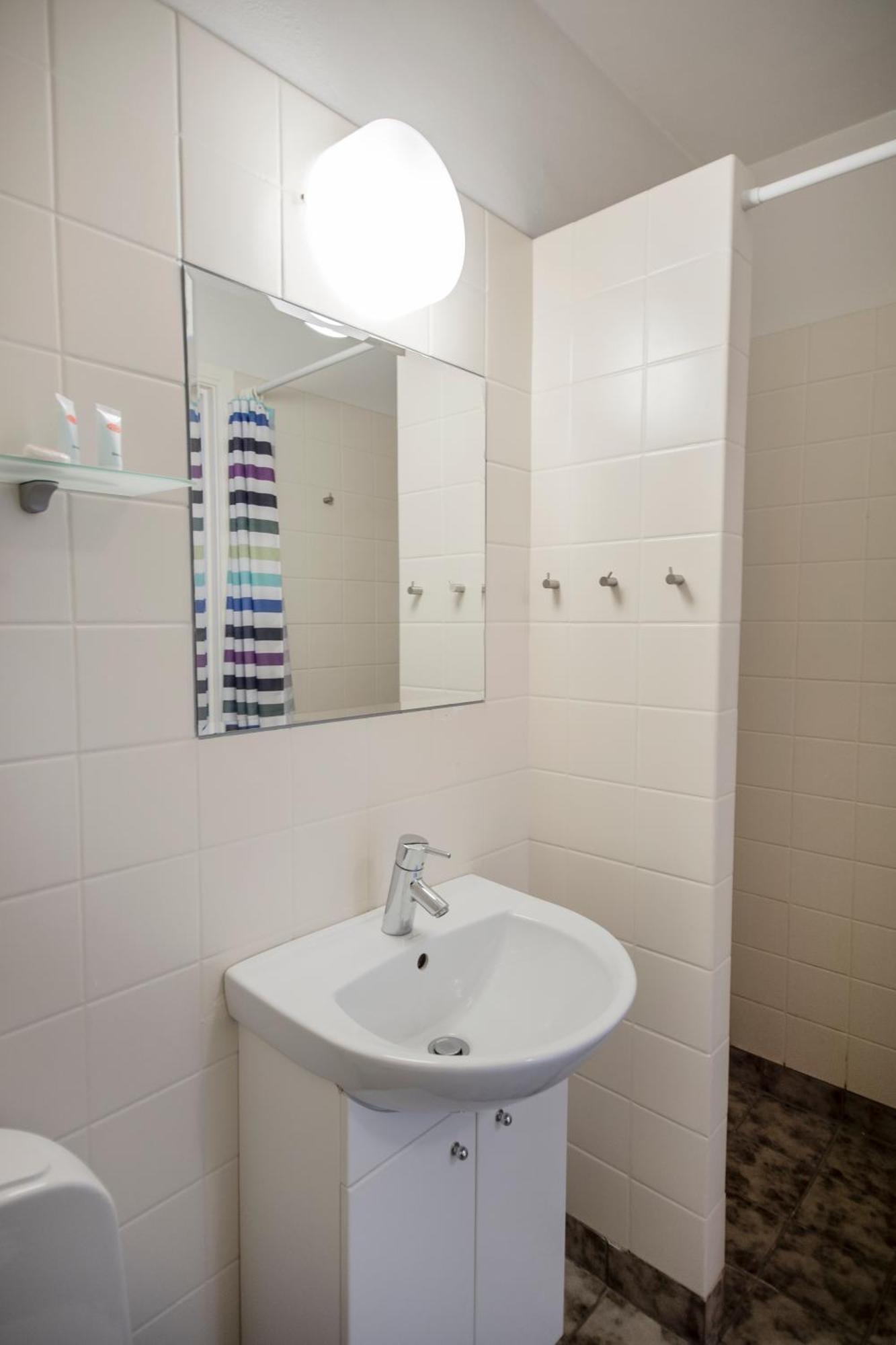 Standard Single Room,1681713075:JPEG