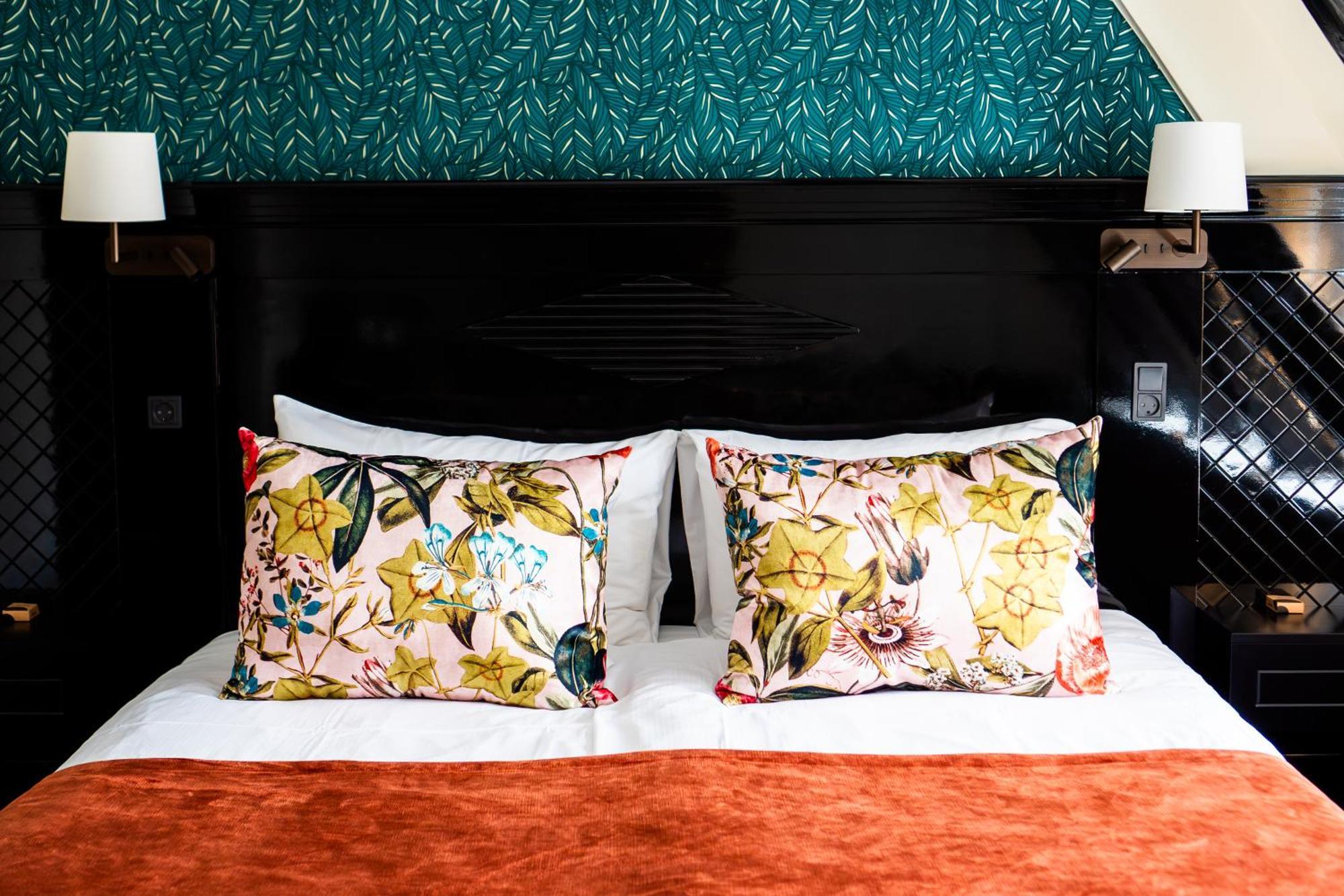 Classic Queen Room