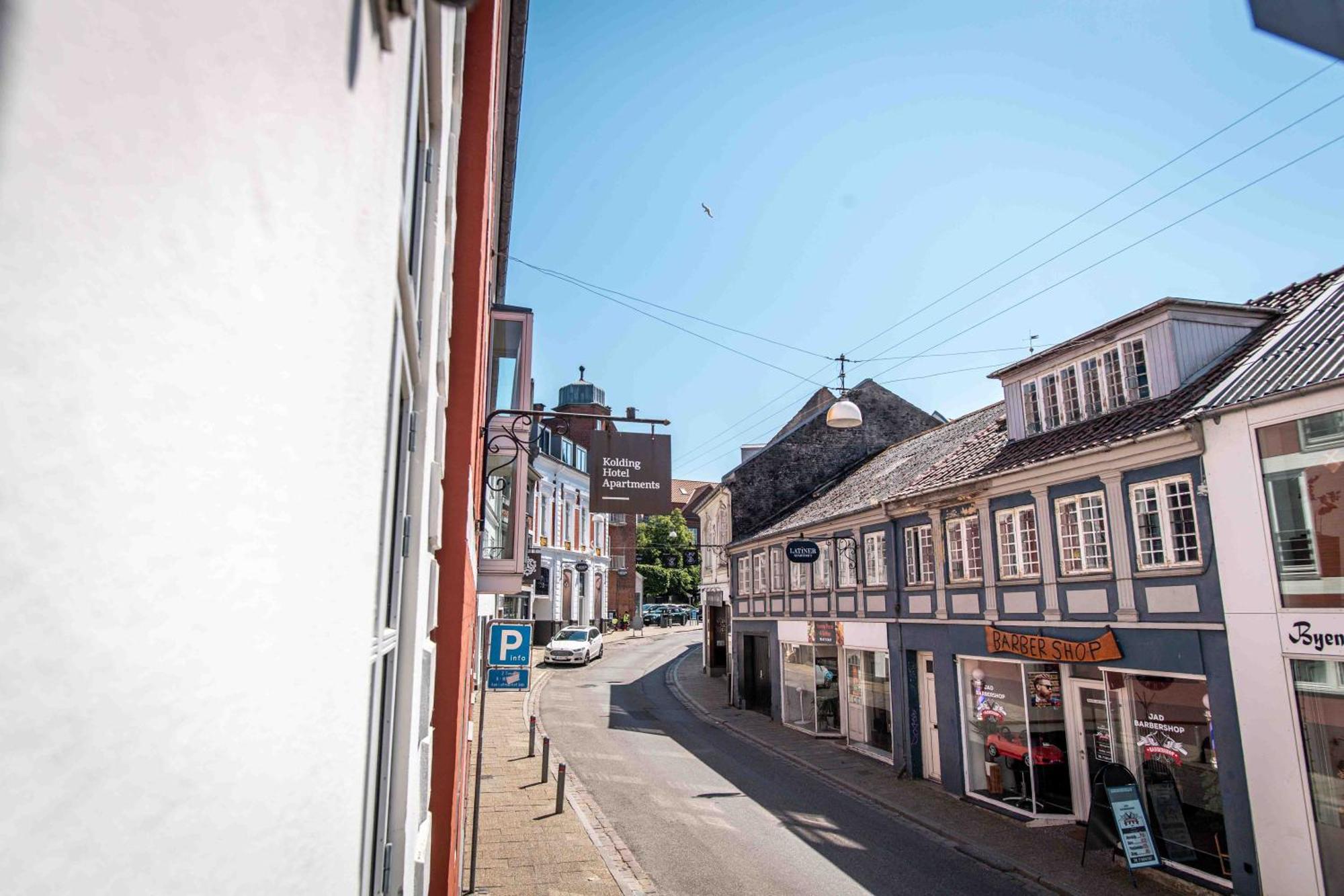 One-Bedroom Apartment Street View