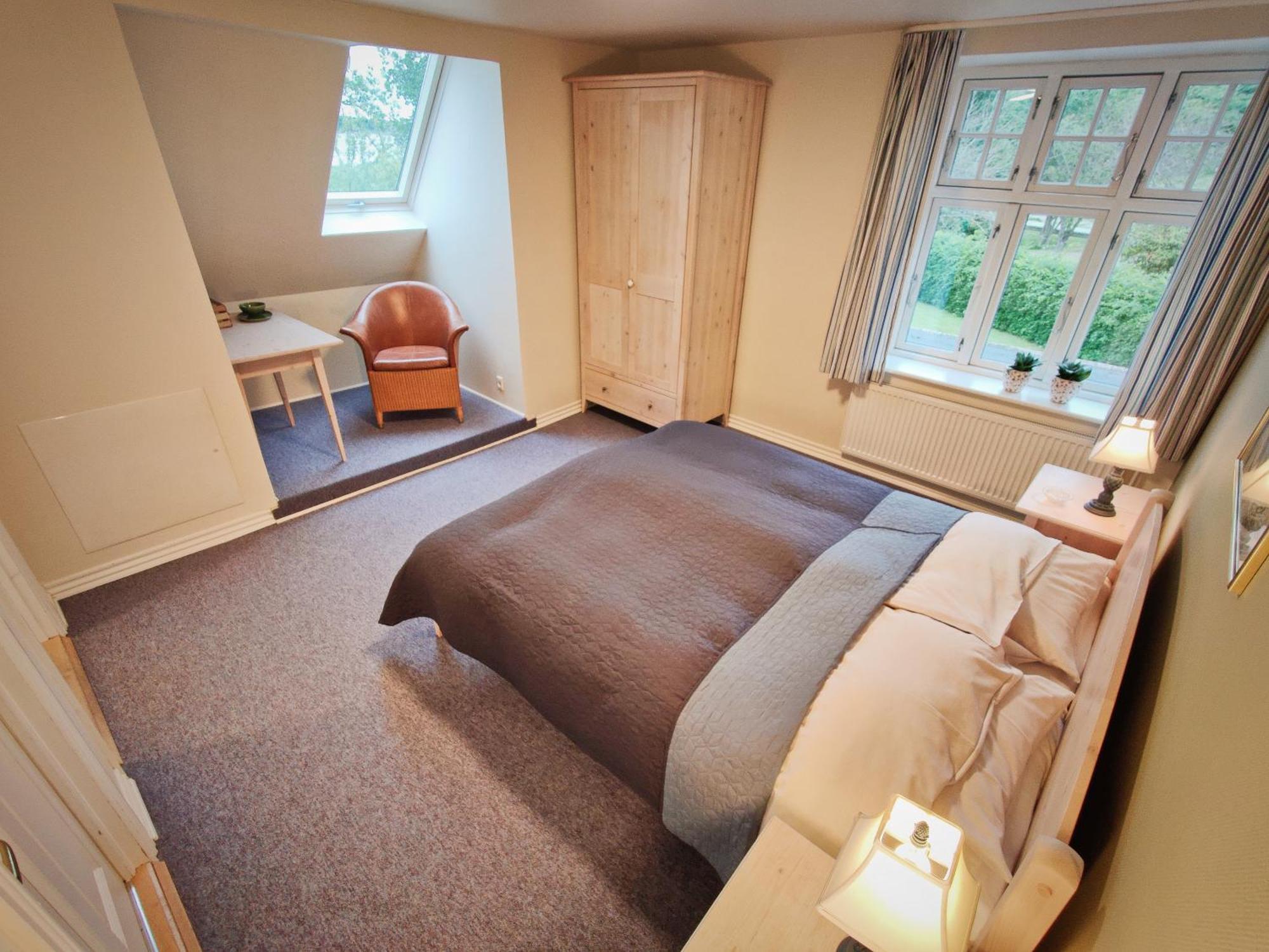 Double Room Private Bathroom