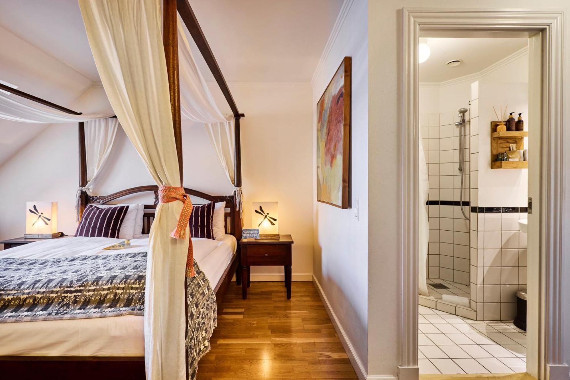 Large Double Room,1698845435:JPEG