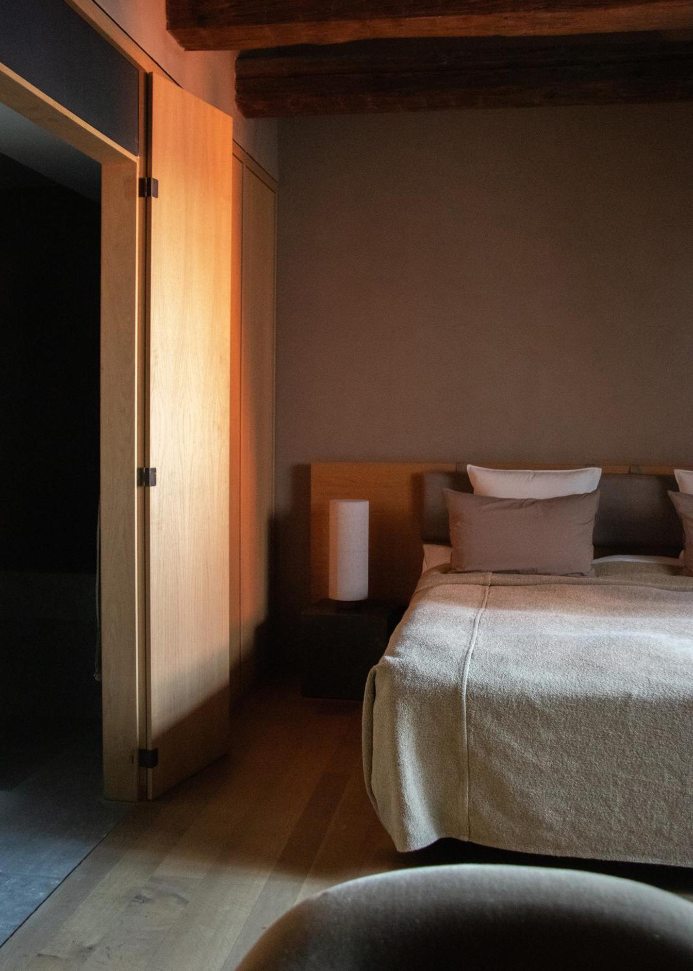 Room 4 Comfort Room