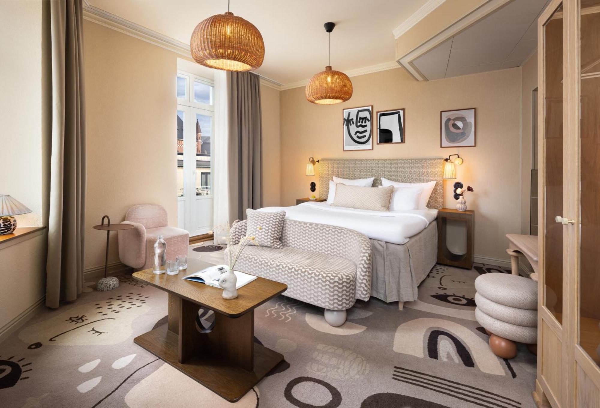 Junior Suite,1742580306:JPEG