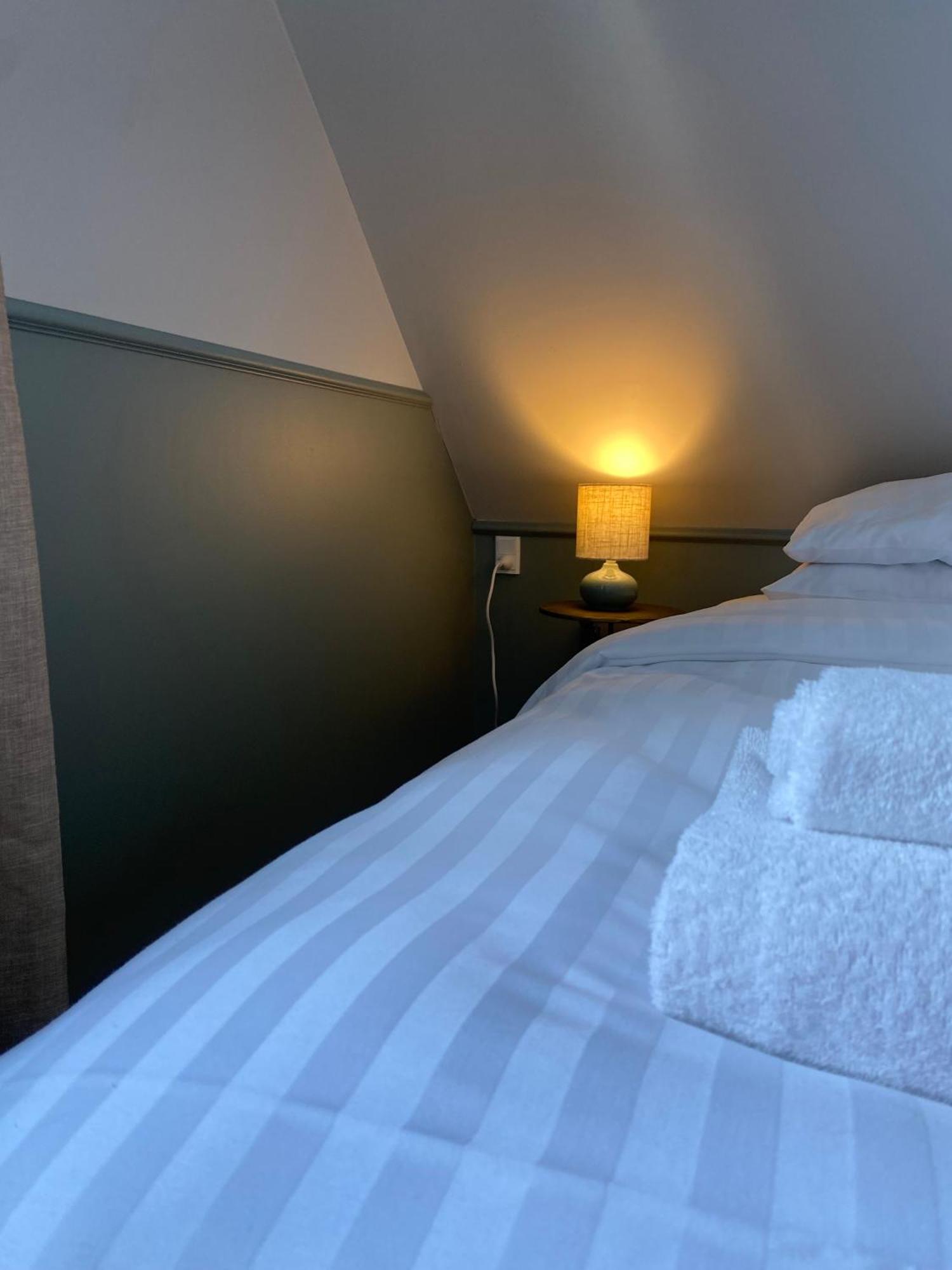 Double Room Private External Bathroom