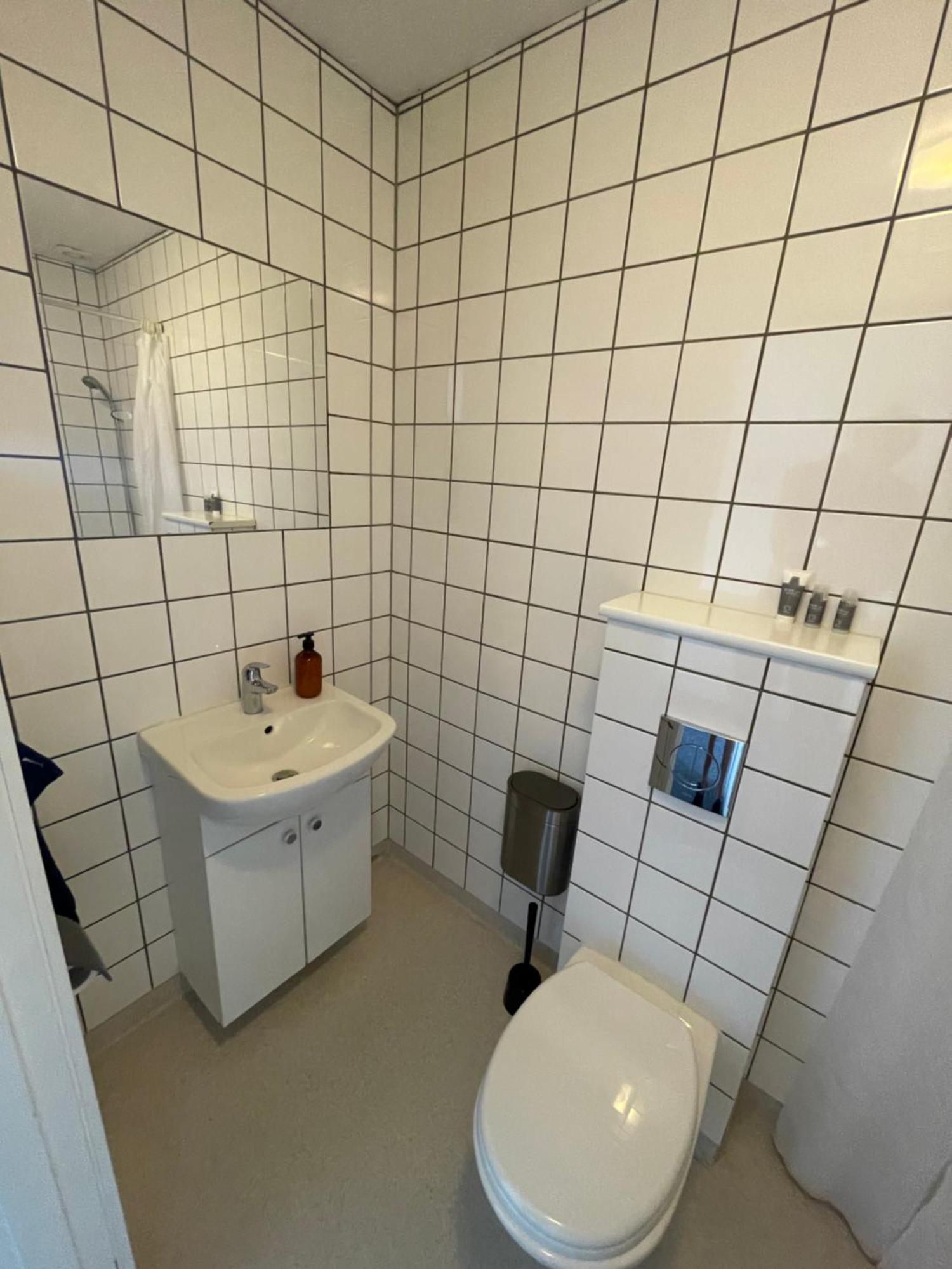 4-personersværelse med eget badeværelse