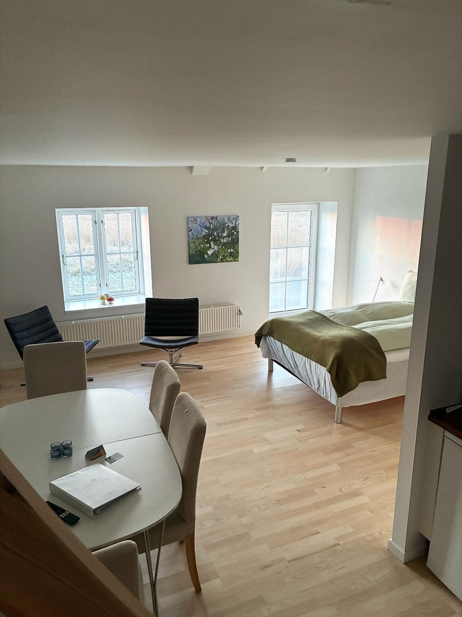 Two-Bedroom Deluxe Apartment Ocean View