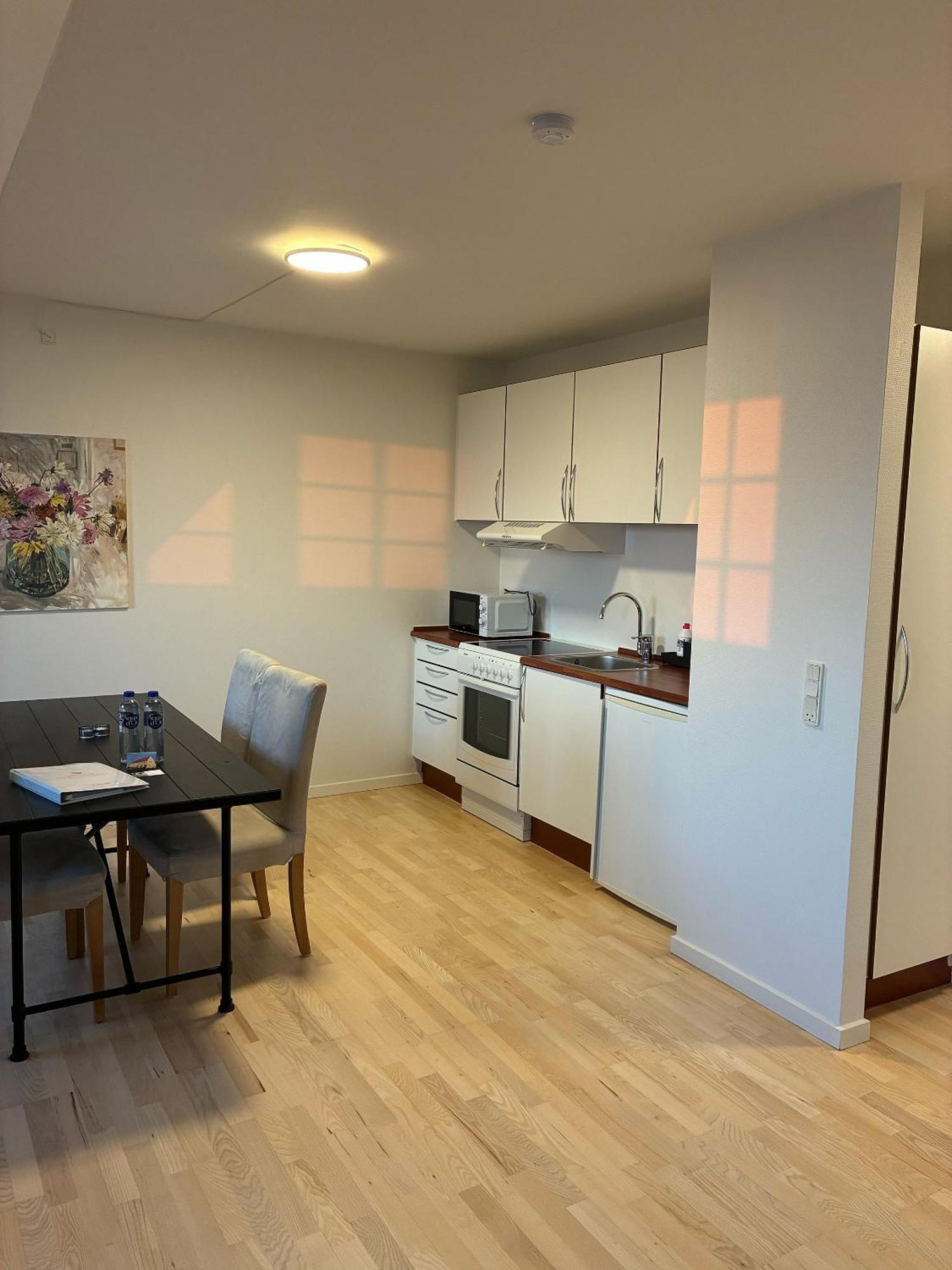 Deluxe One-Bedroom Apartment Ocean View