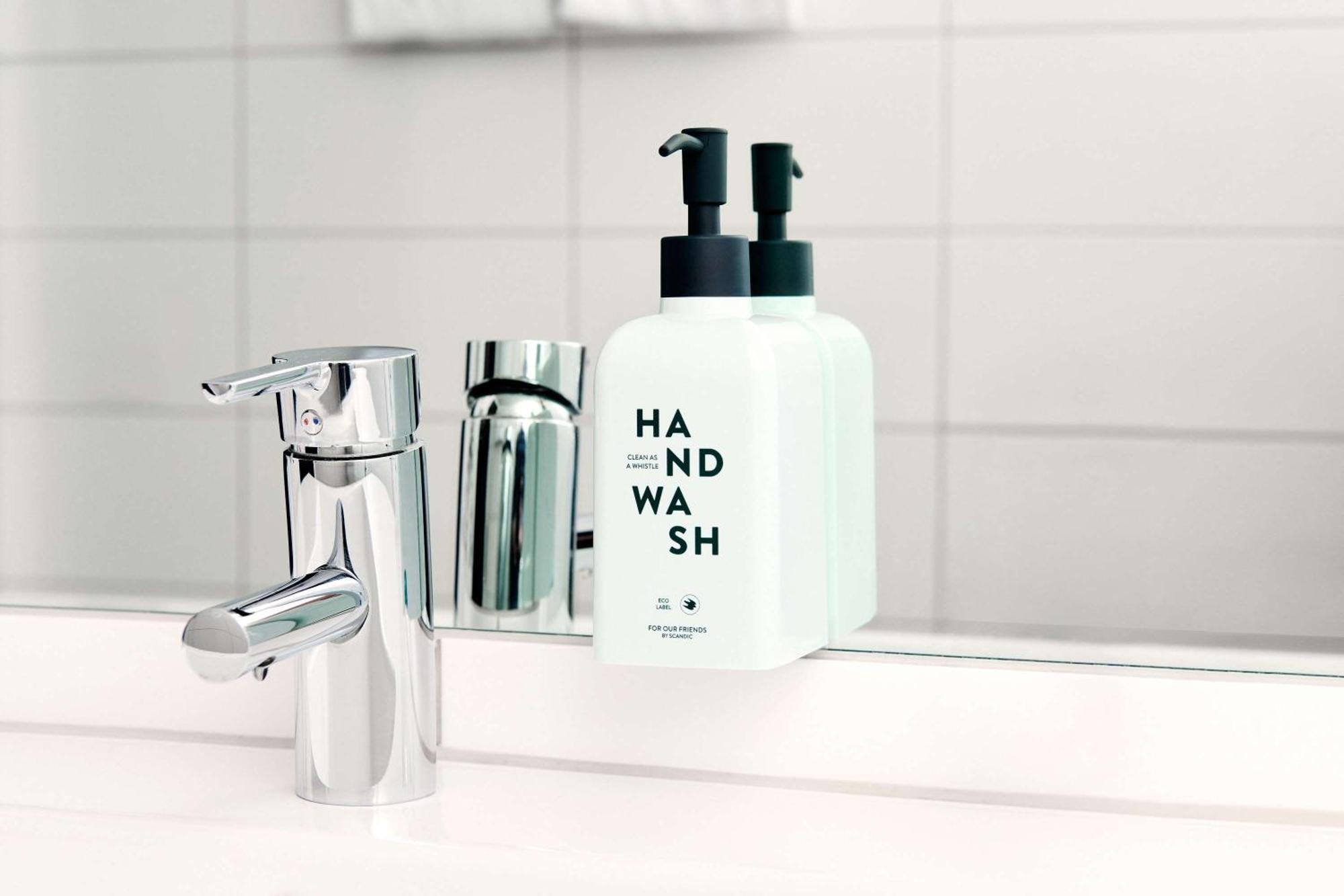 Standard Family Room,1765816159:JPEG