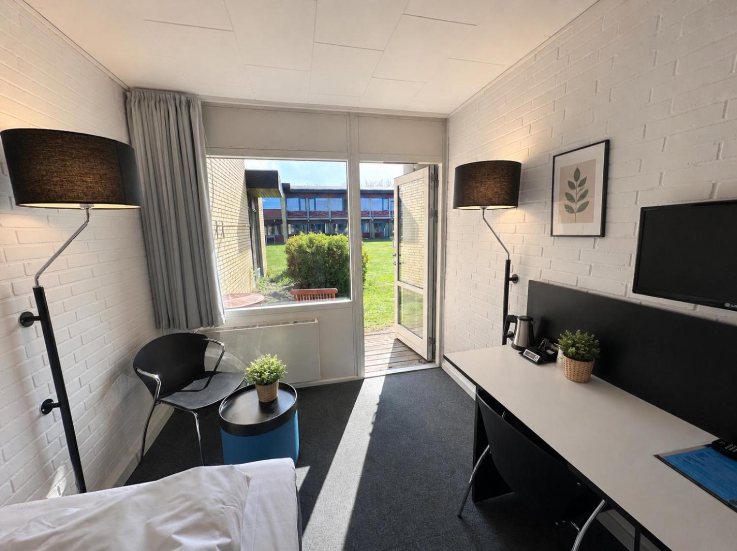 Standard Single Room