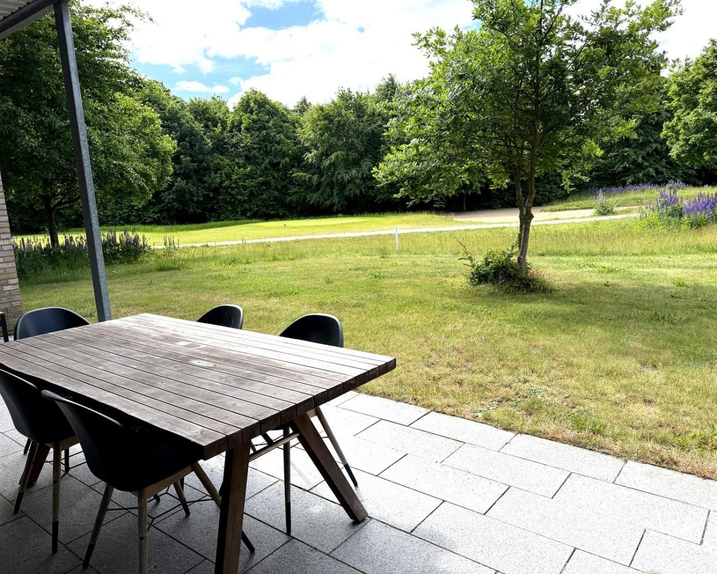Apartment Garden View