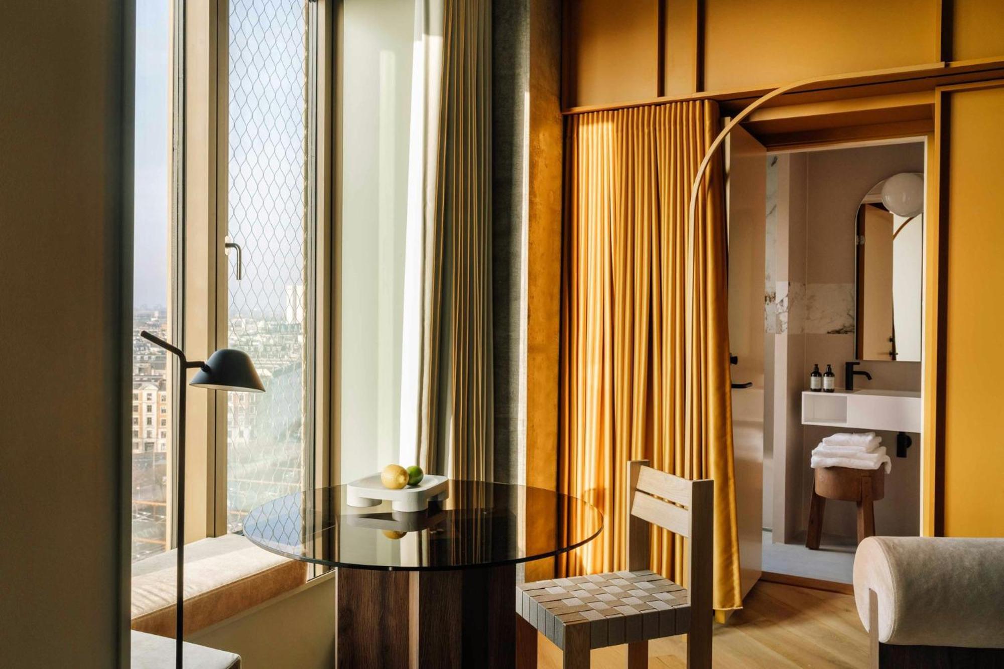 One-Bedroom Suite