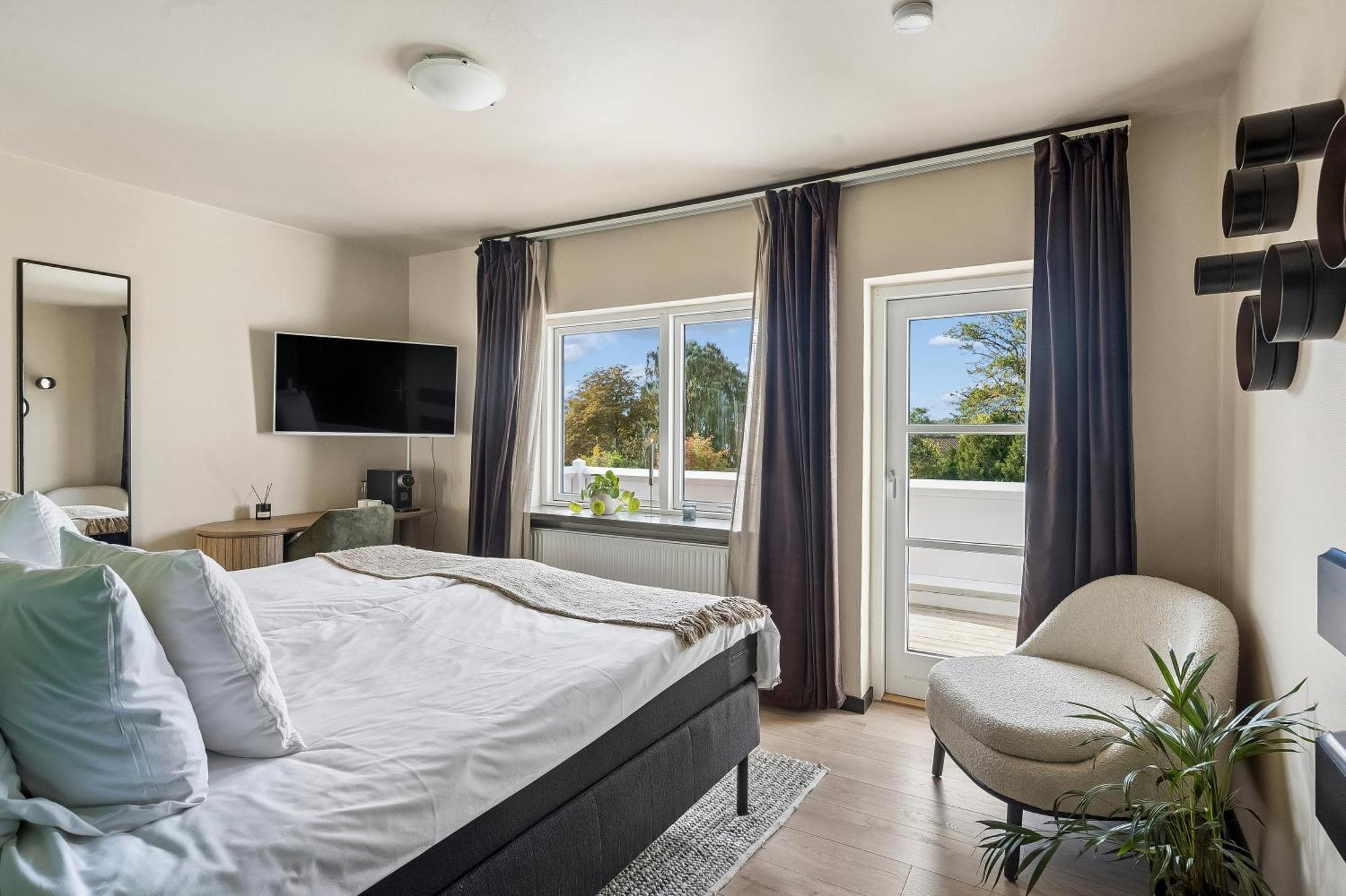 Double Room Balcony Sea View
