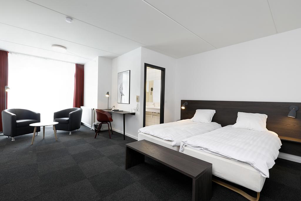 Double Room with Private Terrace - Ground Floor,736218937:JPEG