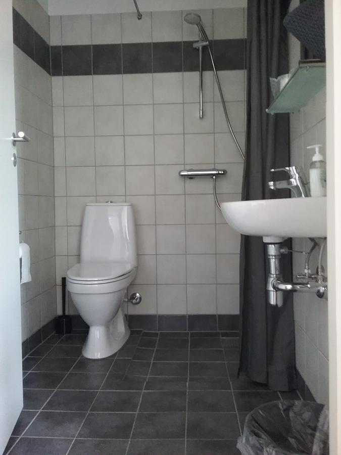Single Room with Private Bathroom,1537039810:JPEG