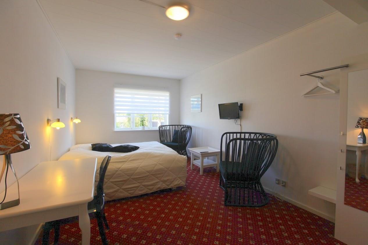 Double Room,884549464:JPEG