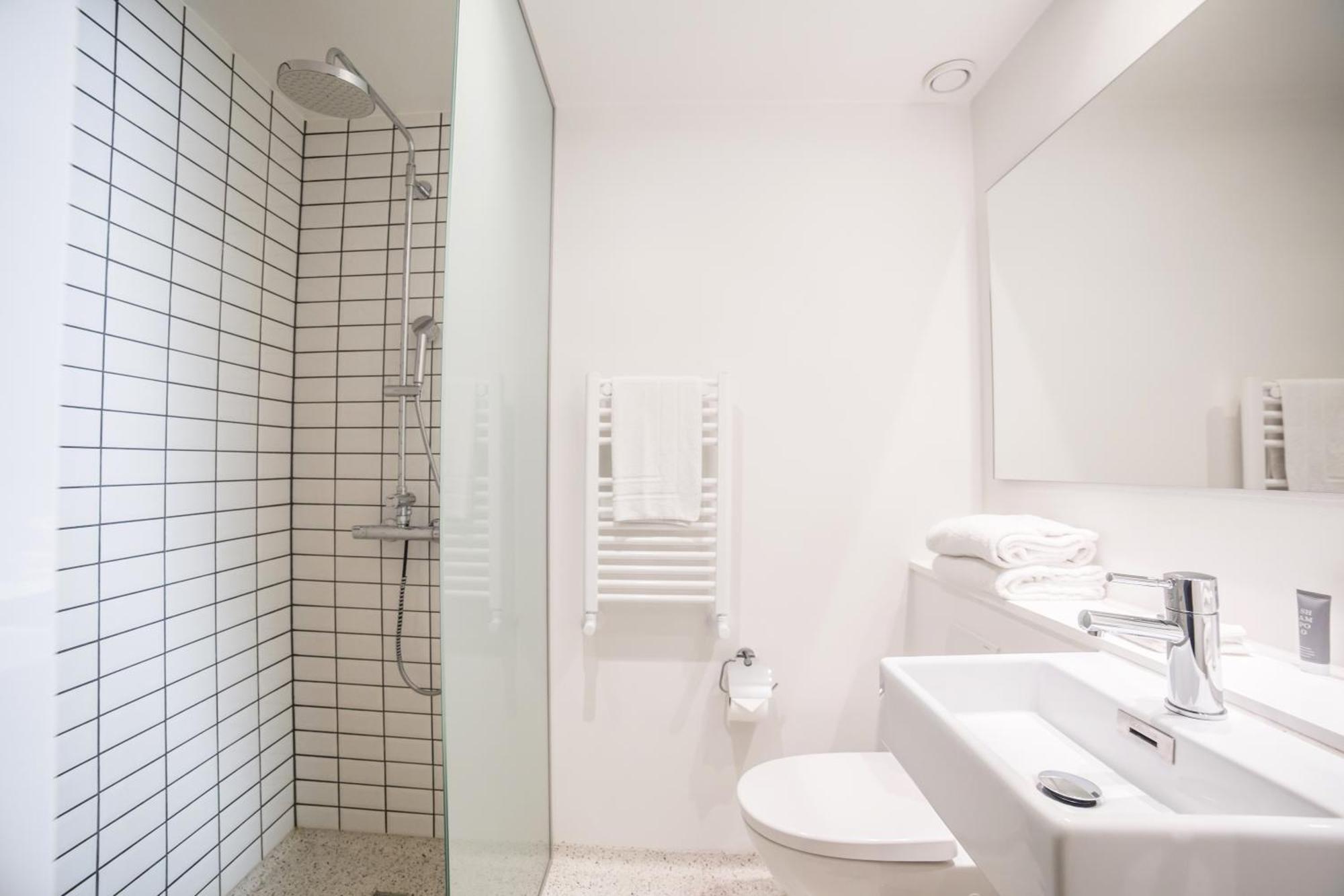 Standard Twin Room,661931292:JPEG