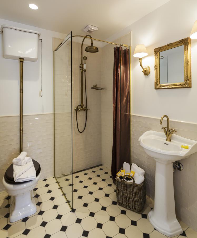 Deluxe Double Room,658183557:JPEG