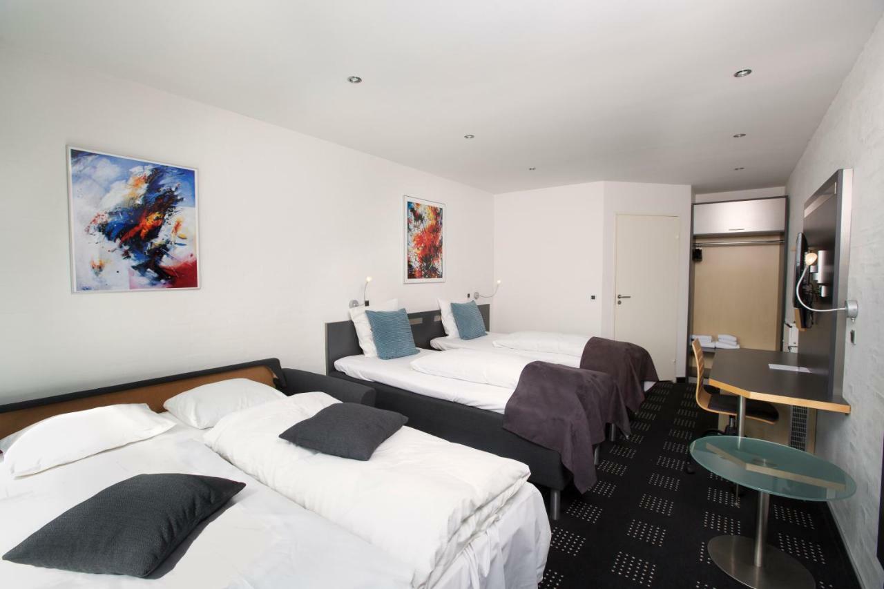 Single Room,1074379537:JPEG