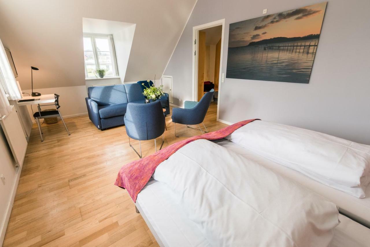 Family Room,798812352:JPEG