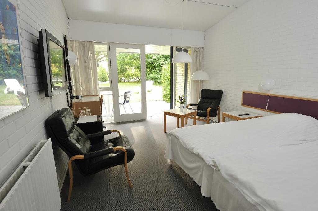 Double or Twin Room,8233696:JPEG