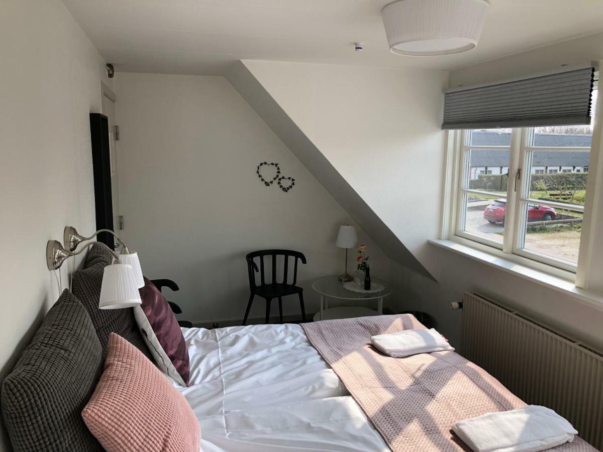 Double Room Private Bathroom