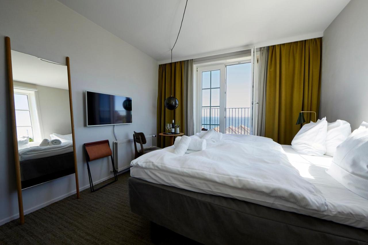 Superior Room Partial Sea View