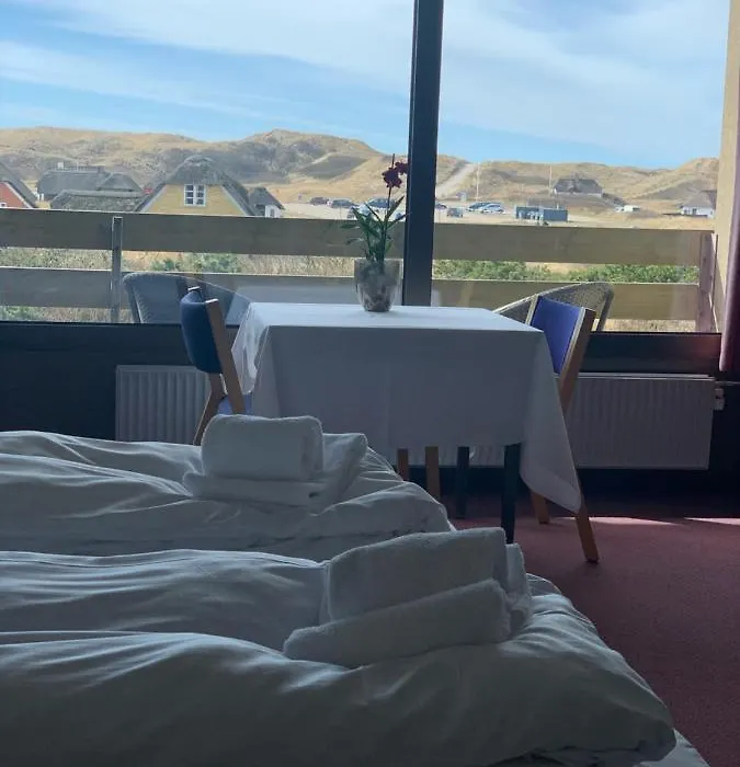 Strandhotellet Vedersø-1