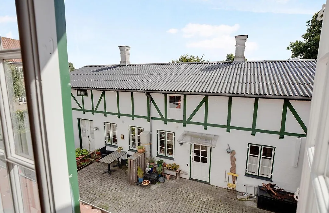 Korinth Bed & Breakfast-1