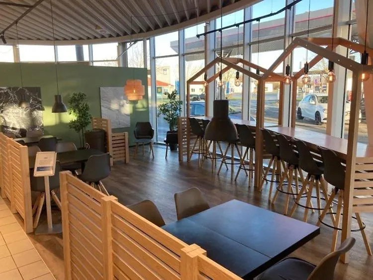 Motel Trafikcenter Sæby-1
