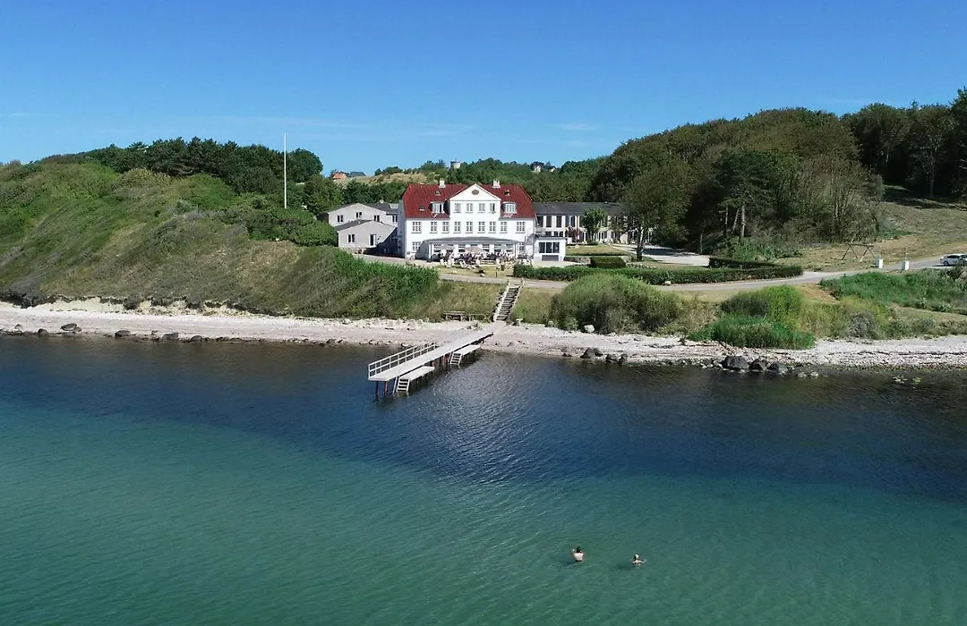 Strandhotel Rosnaes-1