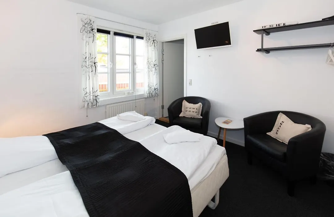 Foldens Hotel Annex-1