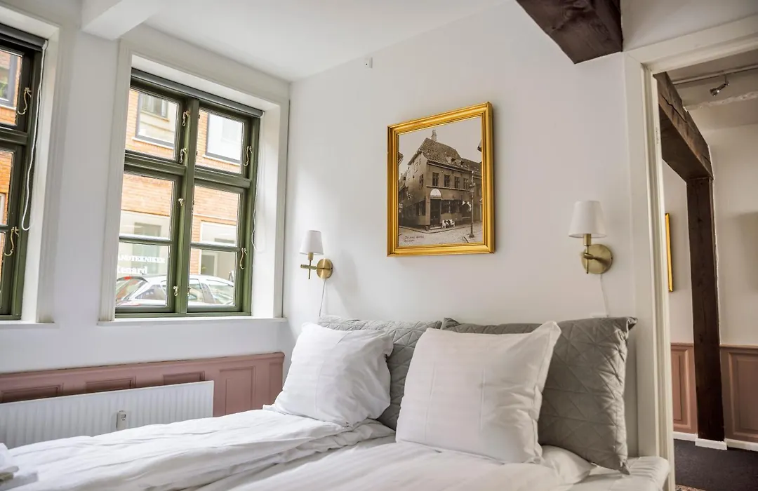 Hotel Hamlet-1