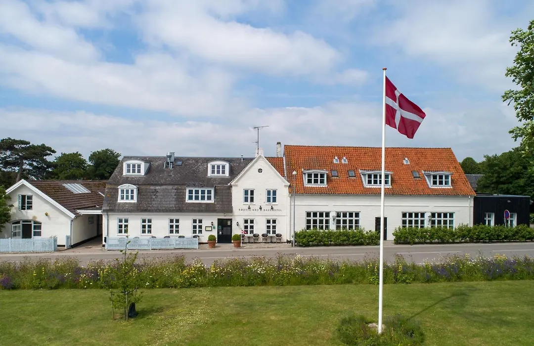 Rødvig Kro og Badehotel-1