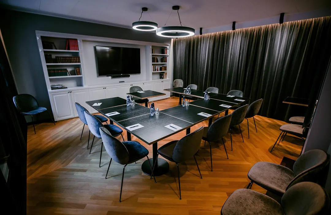 Ascot Apartments-1