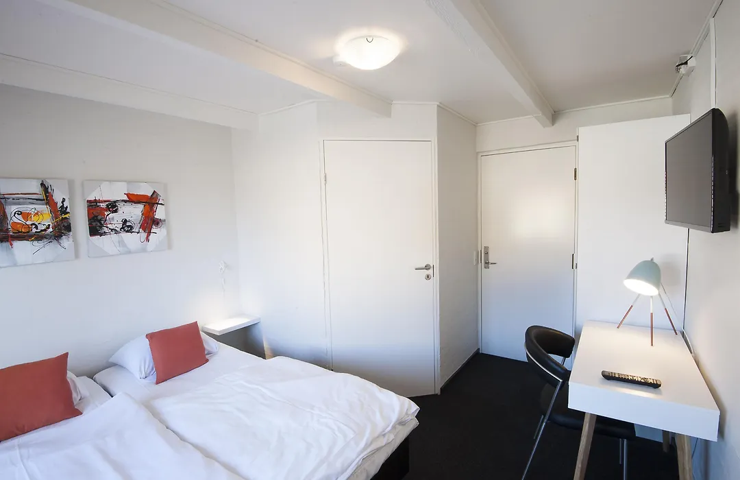 Benniksgaard Bed & Breakfast-1