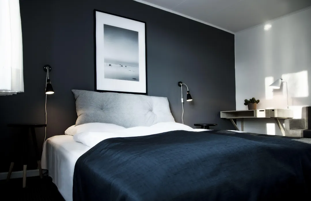 Flinchs Hotel-1