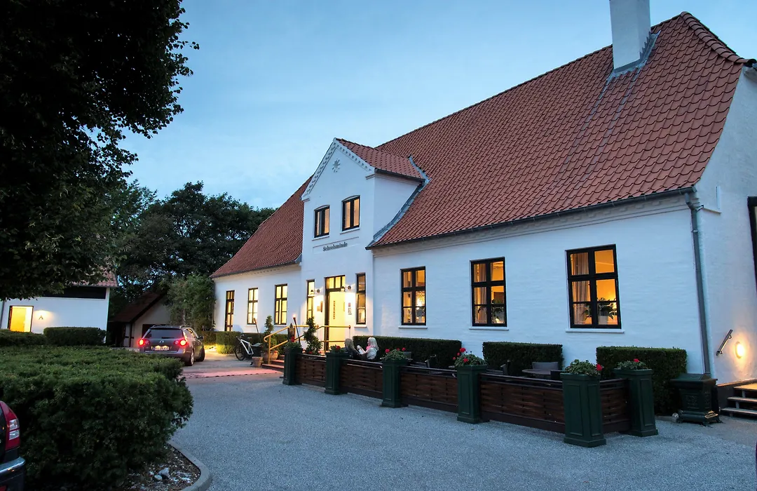 Hotel Scheelsminde-1
