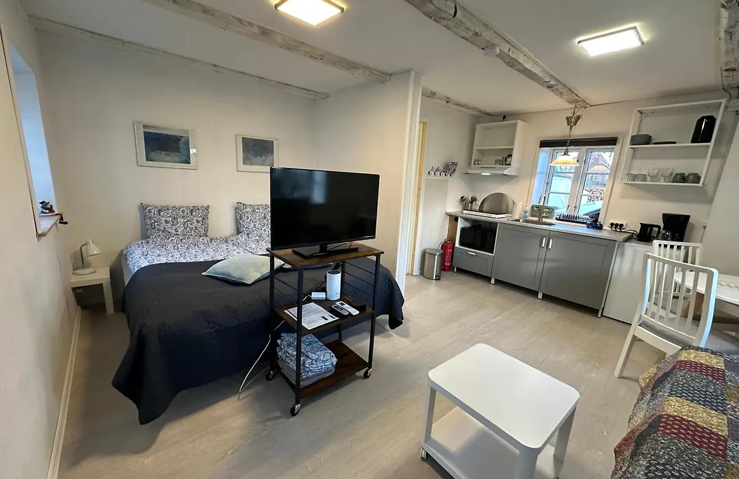 Bed&Breakfast “Den Gamle Lade I Hejls”-1