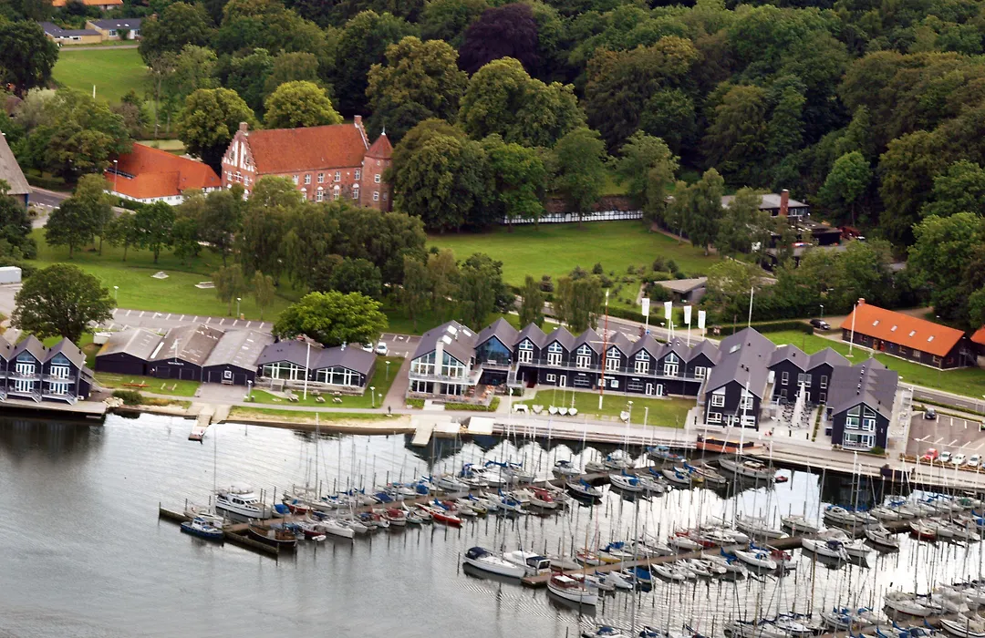 Hotel Strandtangen-1